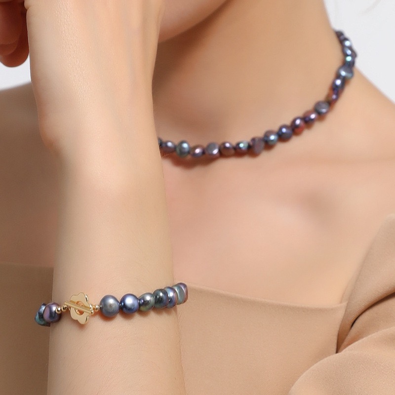 Pearl Necklace and Bracelet Set