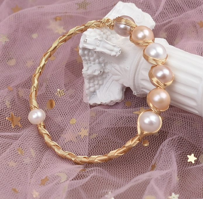 Elegant Pearl Bracelets