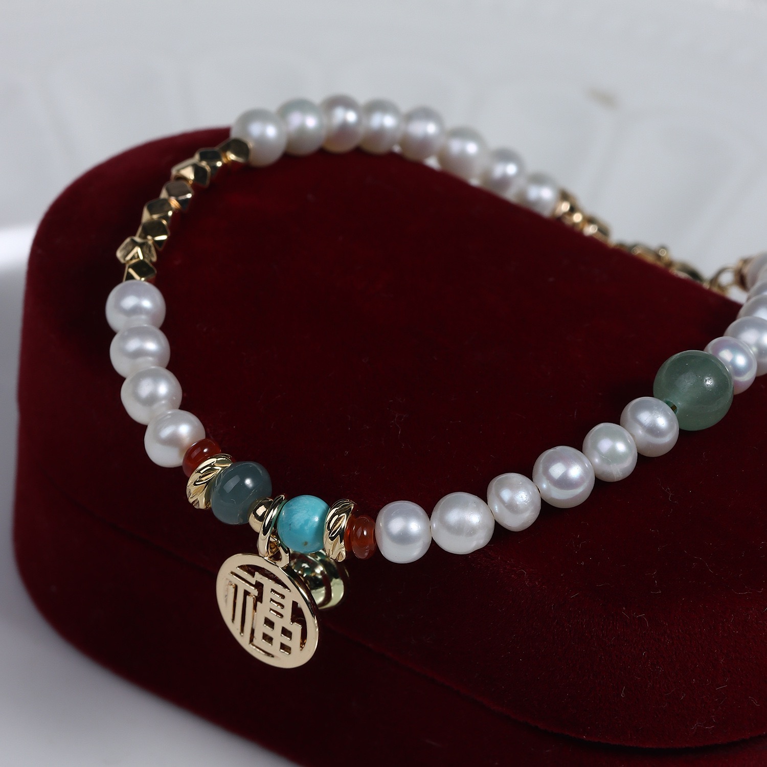 Elegant Pearl Bracelet