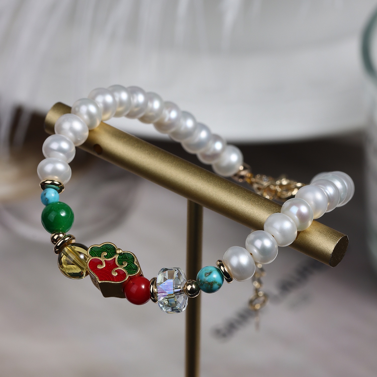 Elegant Pearl Bracelet