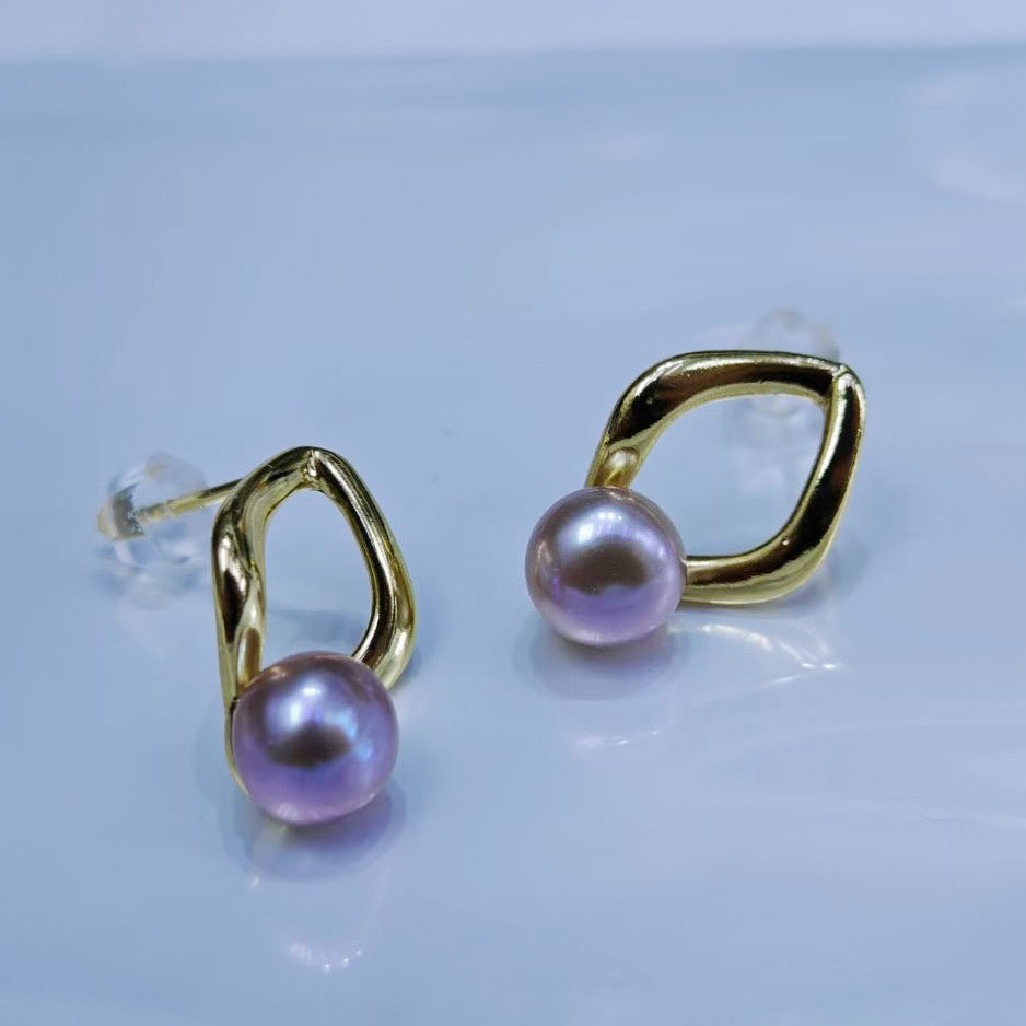 Pearl Stud Earrings  choose any 2 pairs 35usd shipped