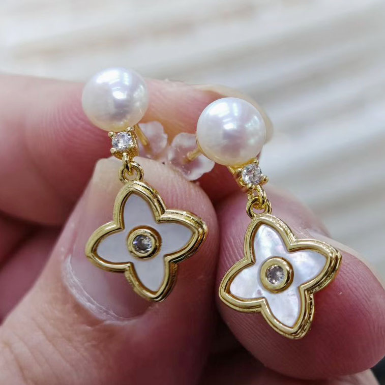 Elegant Pearl and Flower Earrings