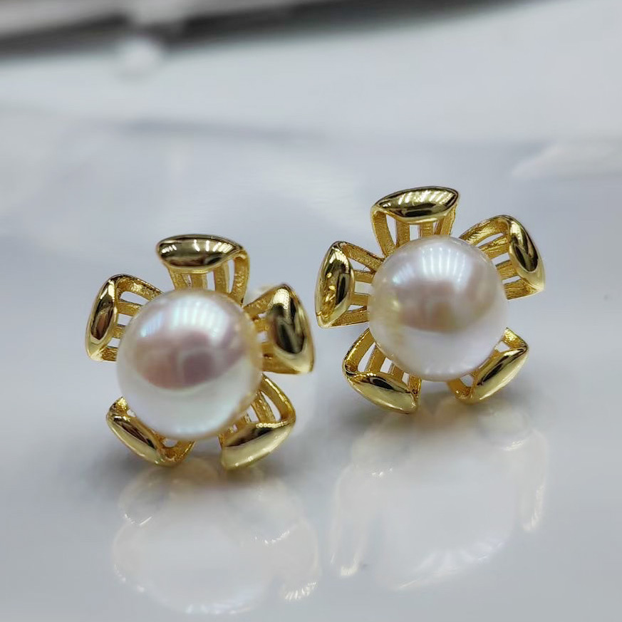 Pearl Stud Earrings  choose any 2 pairs 35usd shipped