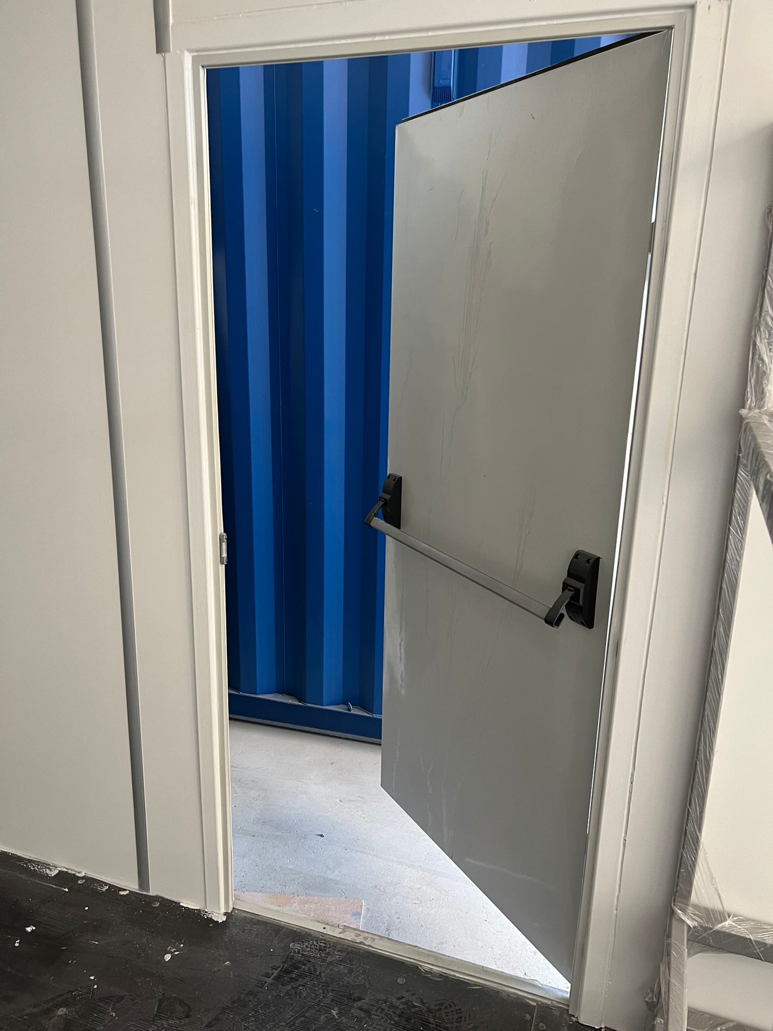 Türkiye Geneli Yangın Kapısı Montaj Dahil