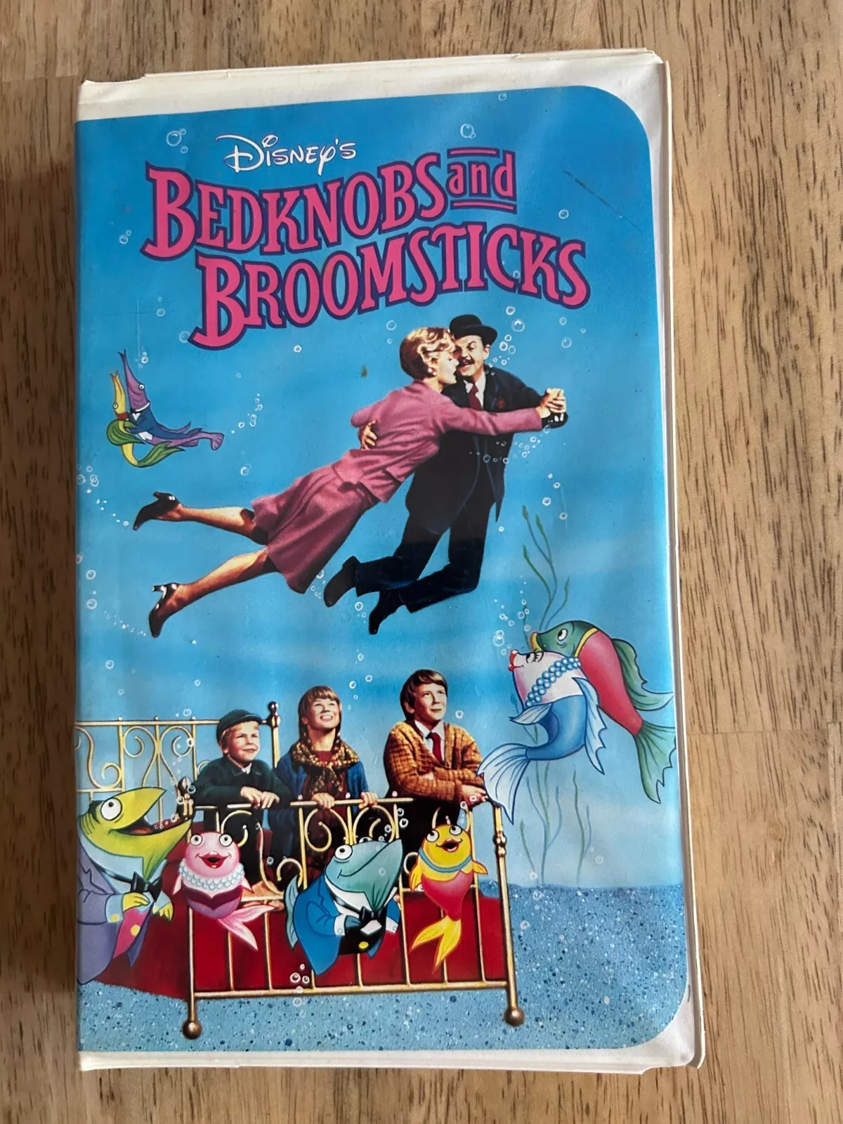 Disney's Bedknobs and Broomsticks (VHS 1997 Clamshell) TESTED