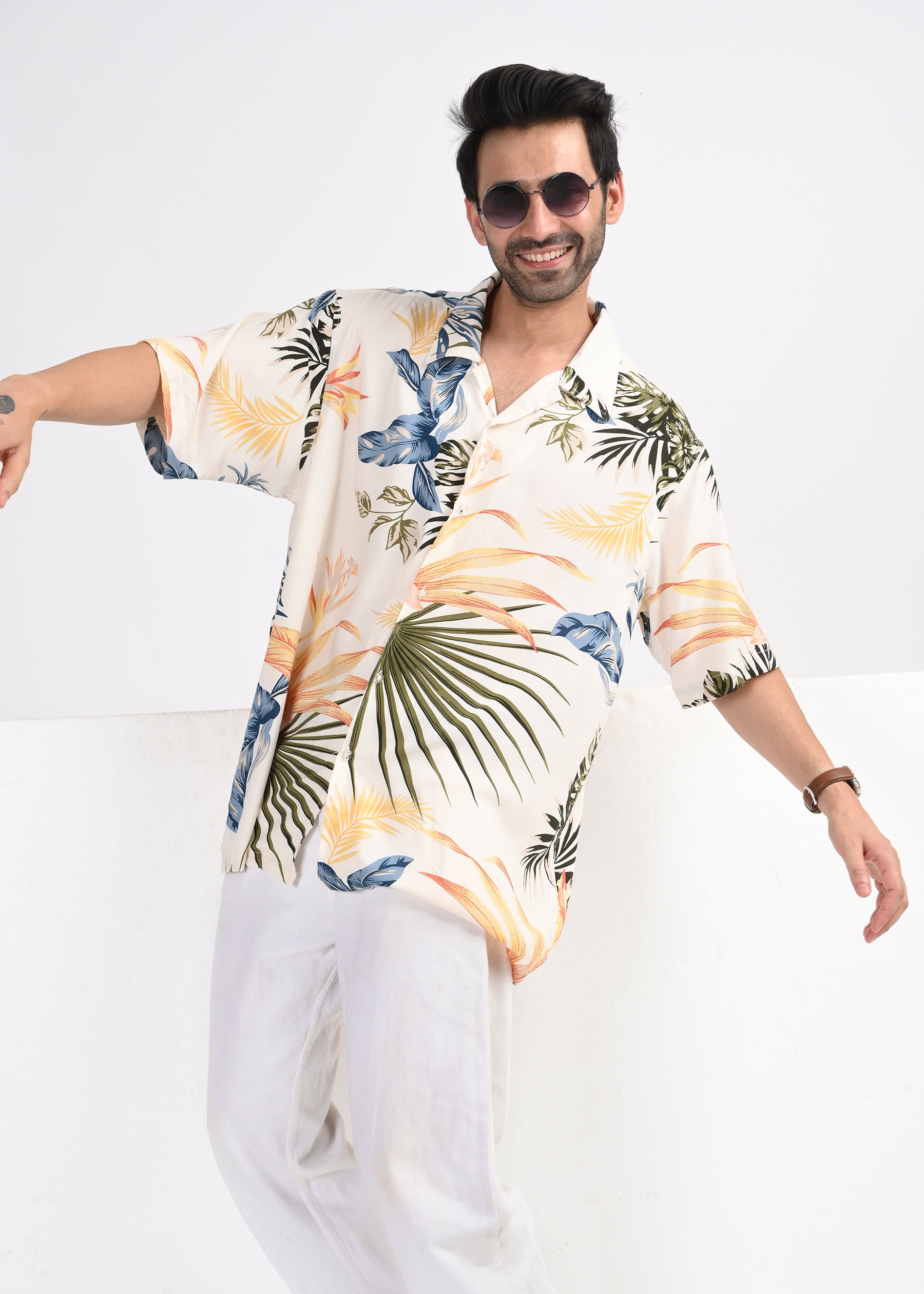 Men's Tropical Resort Print Short Sleeve Shirt