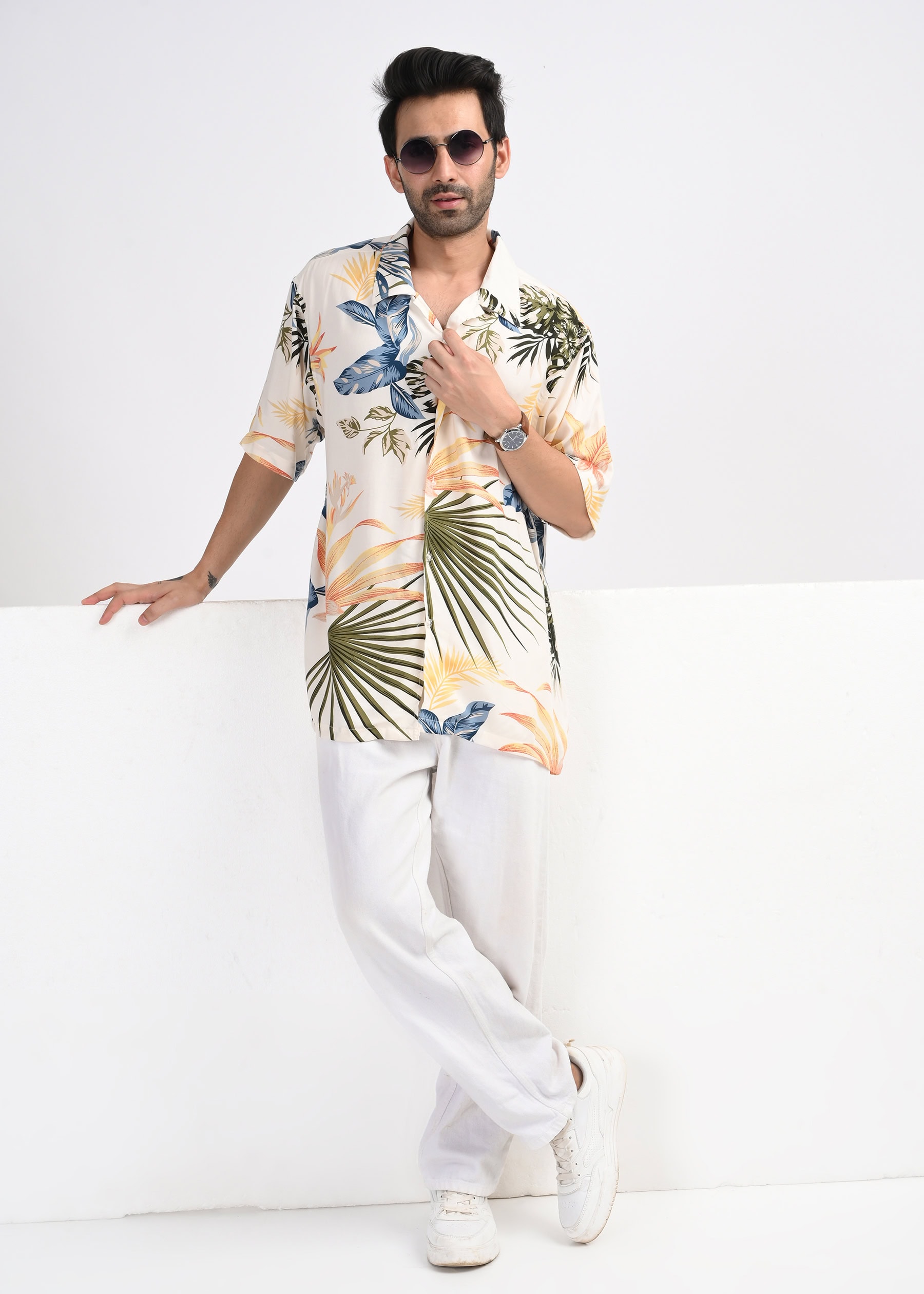 Men's Tropical Resort Print Short Sleeve Shirt