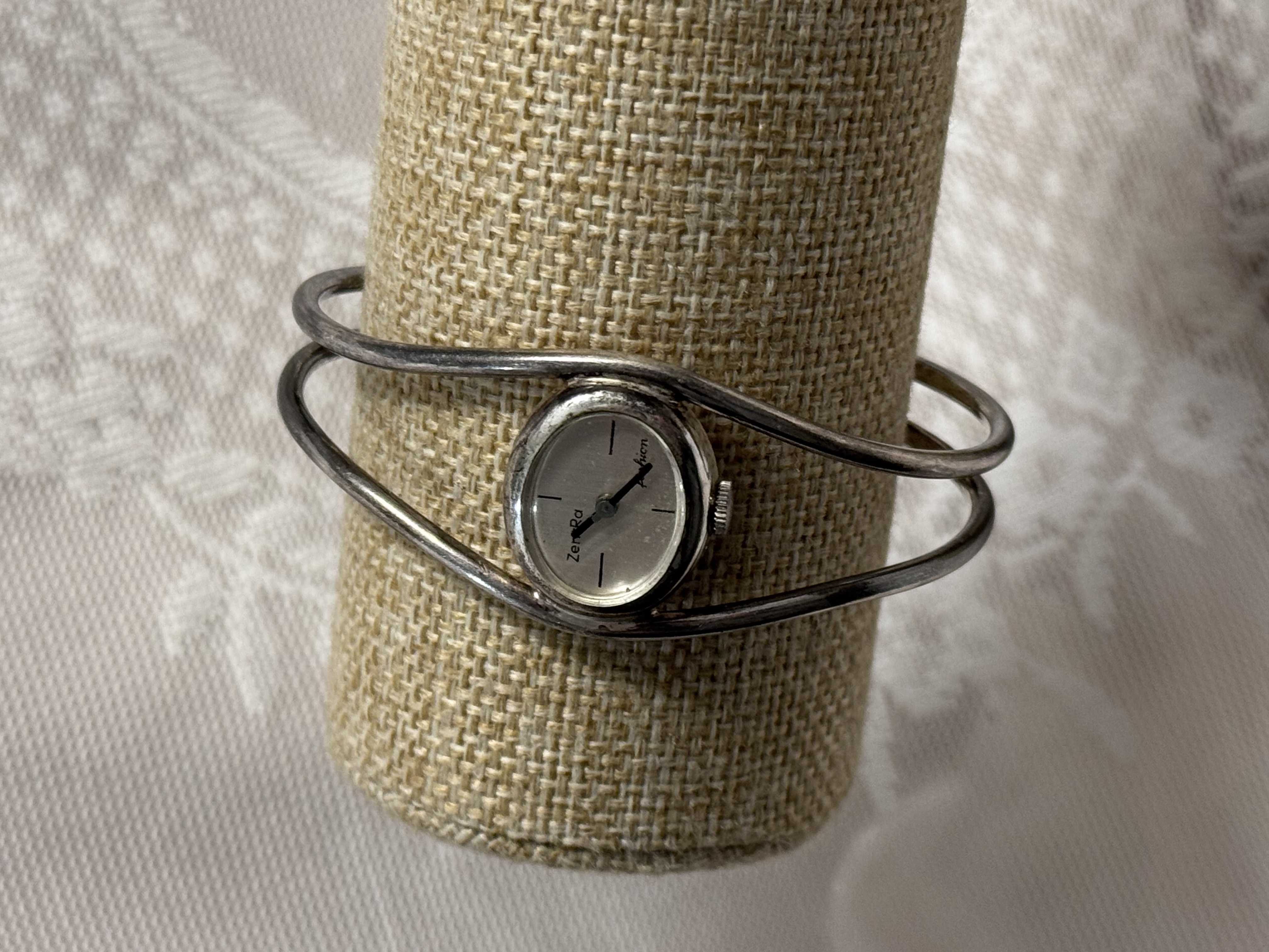 Silver Sculptural | Zentra