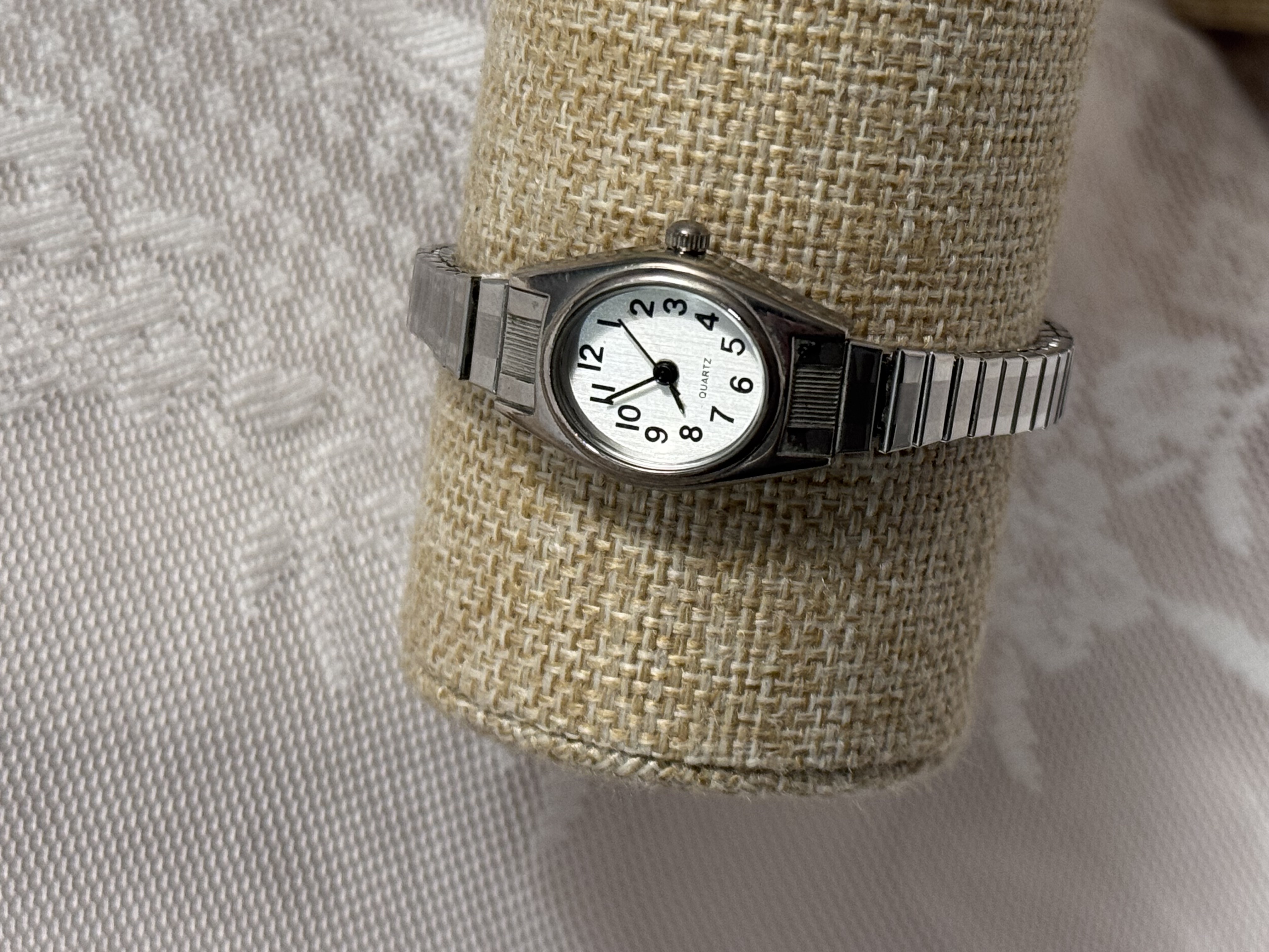 The Everyday Silver | Quartz