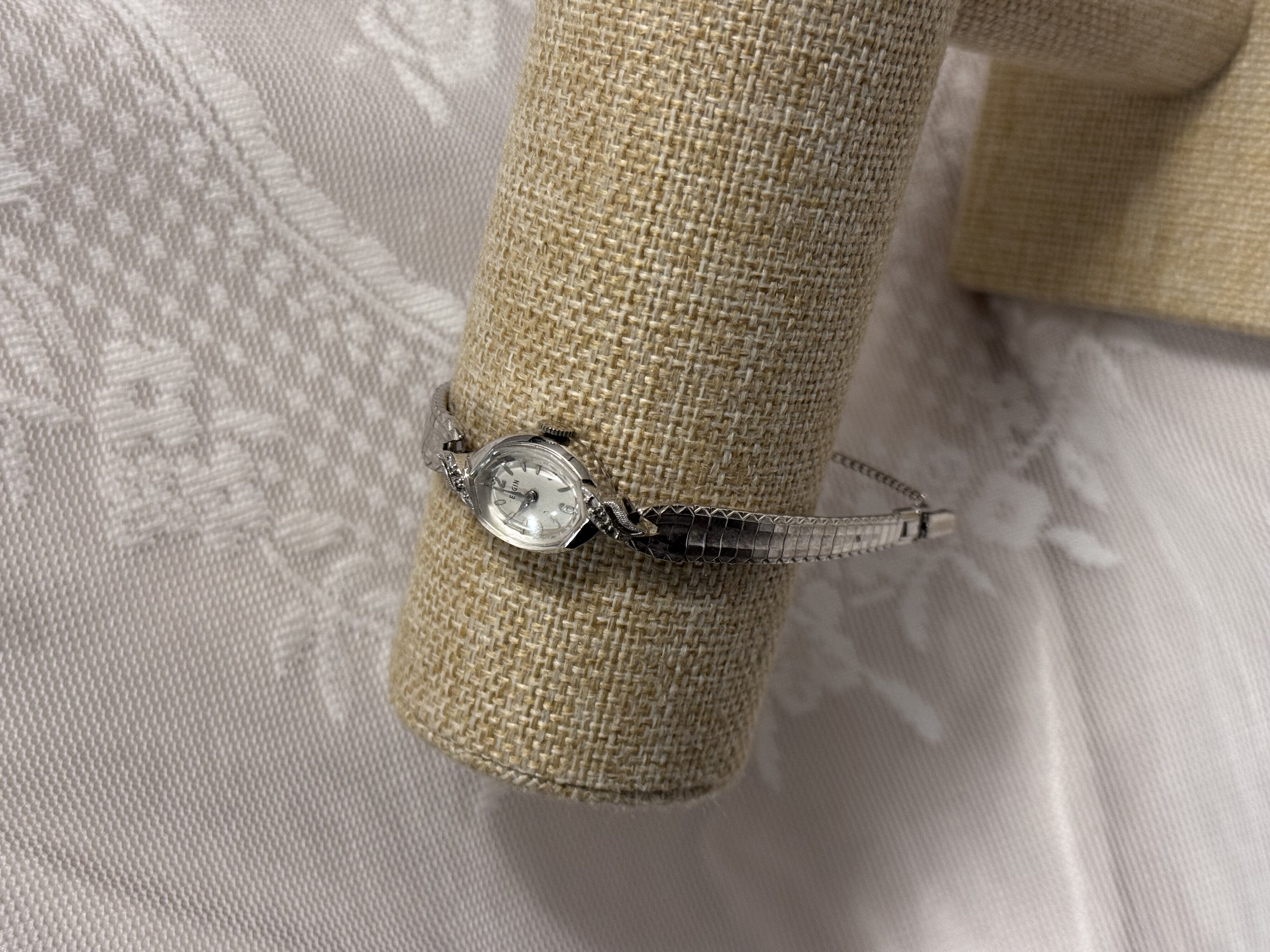 The Pearl Minute | Elgin