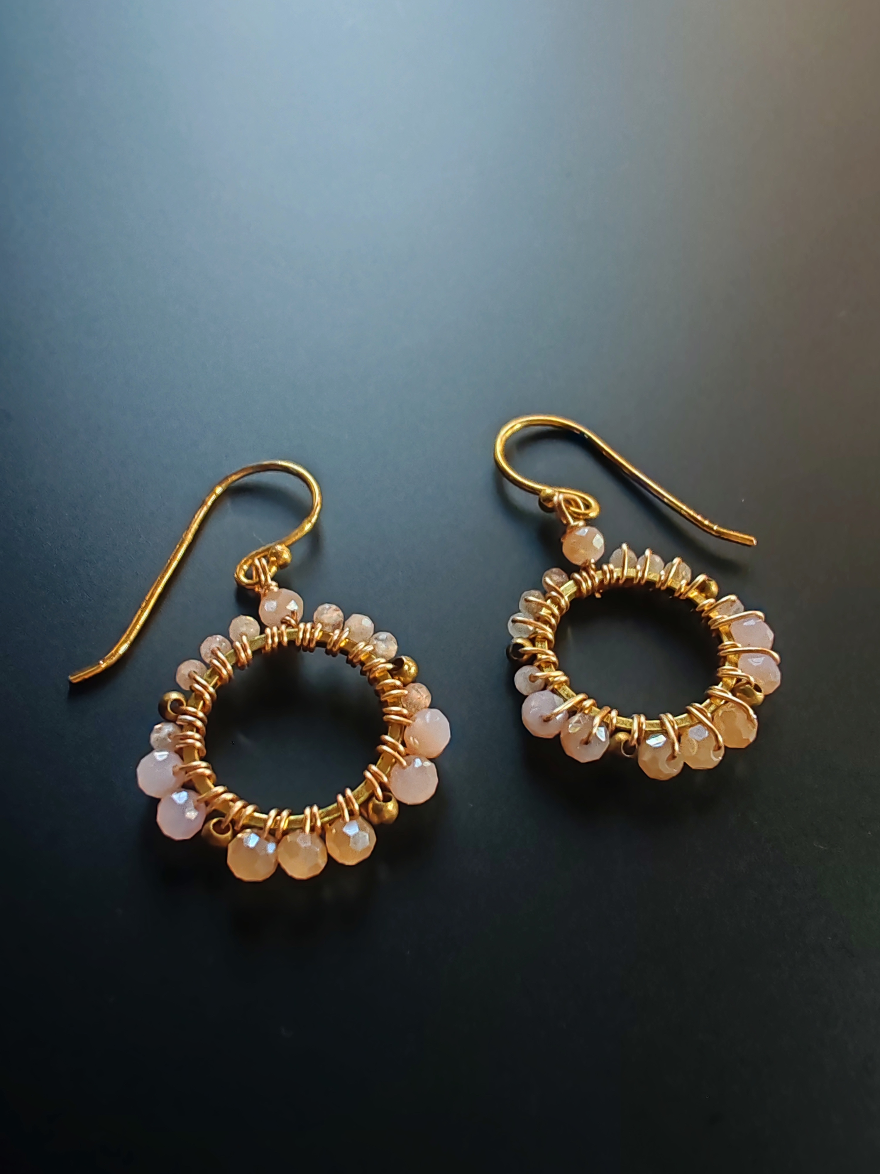 Boucles d'oreilles Créoles en perle de verre