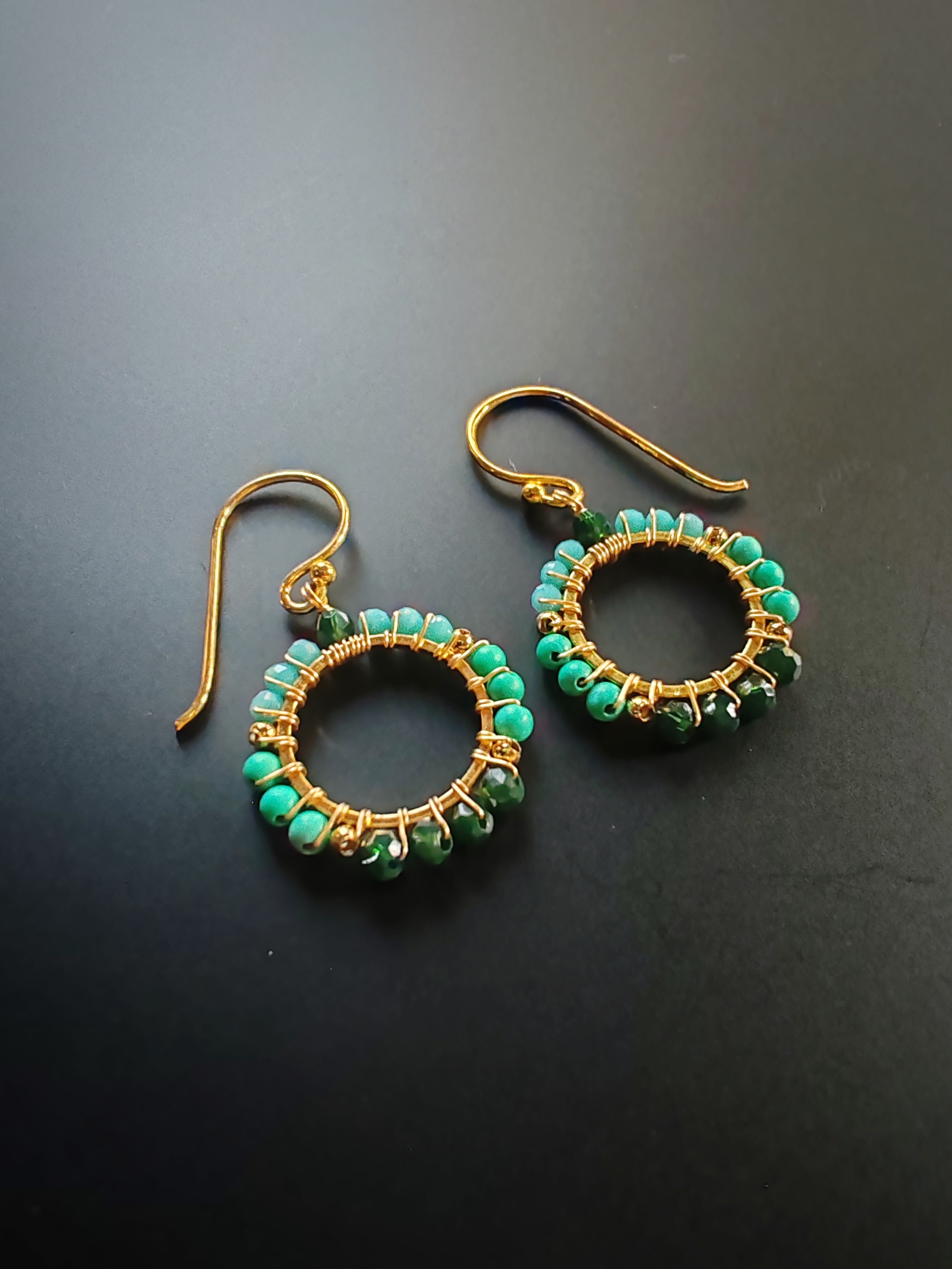 Boucles d'oreilles Créoles en perle de verre
