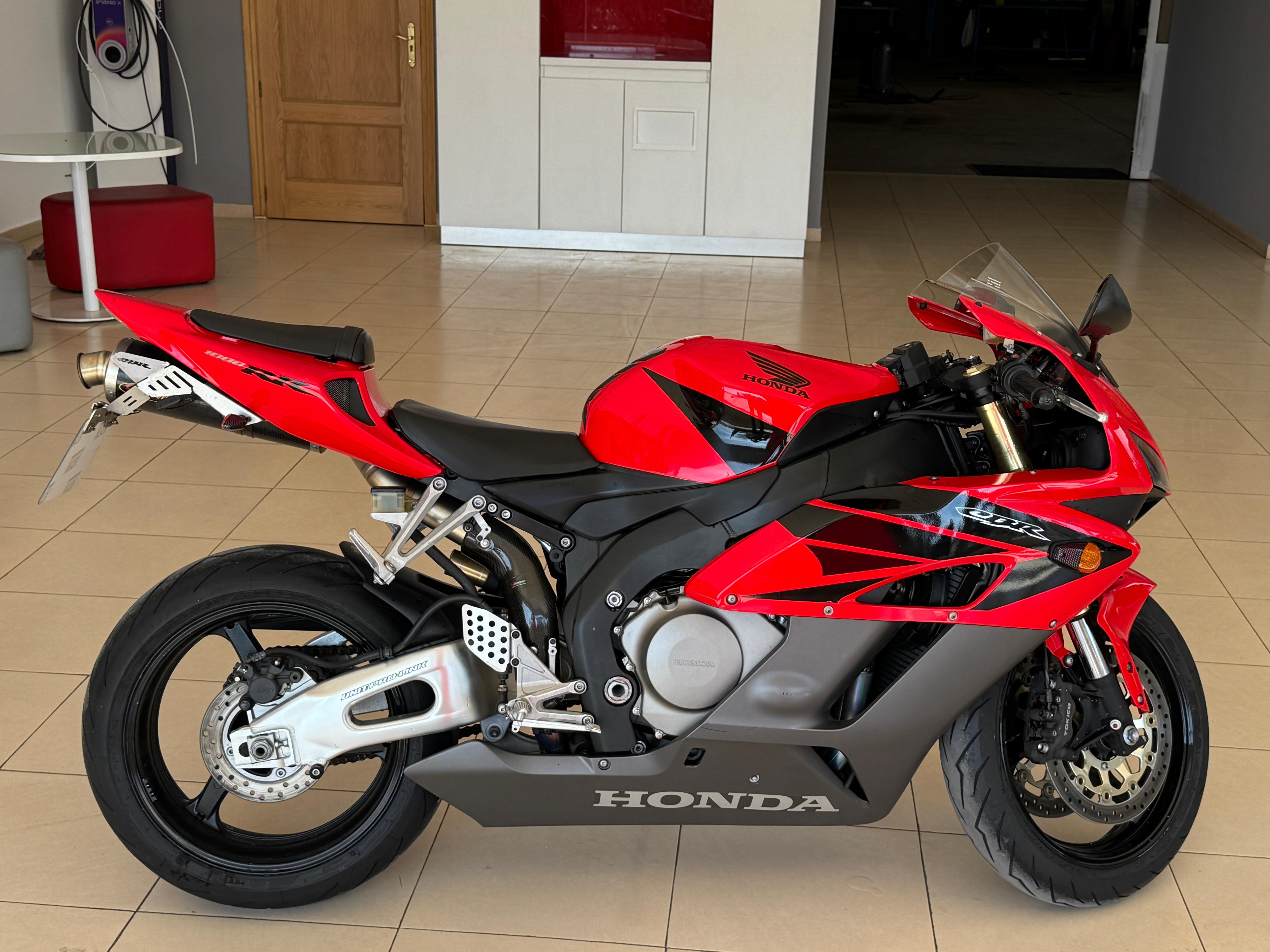 HONDA CBR 1000RR