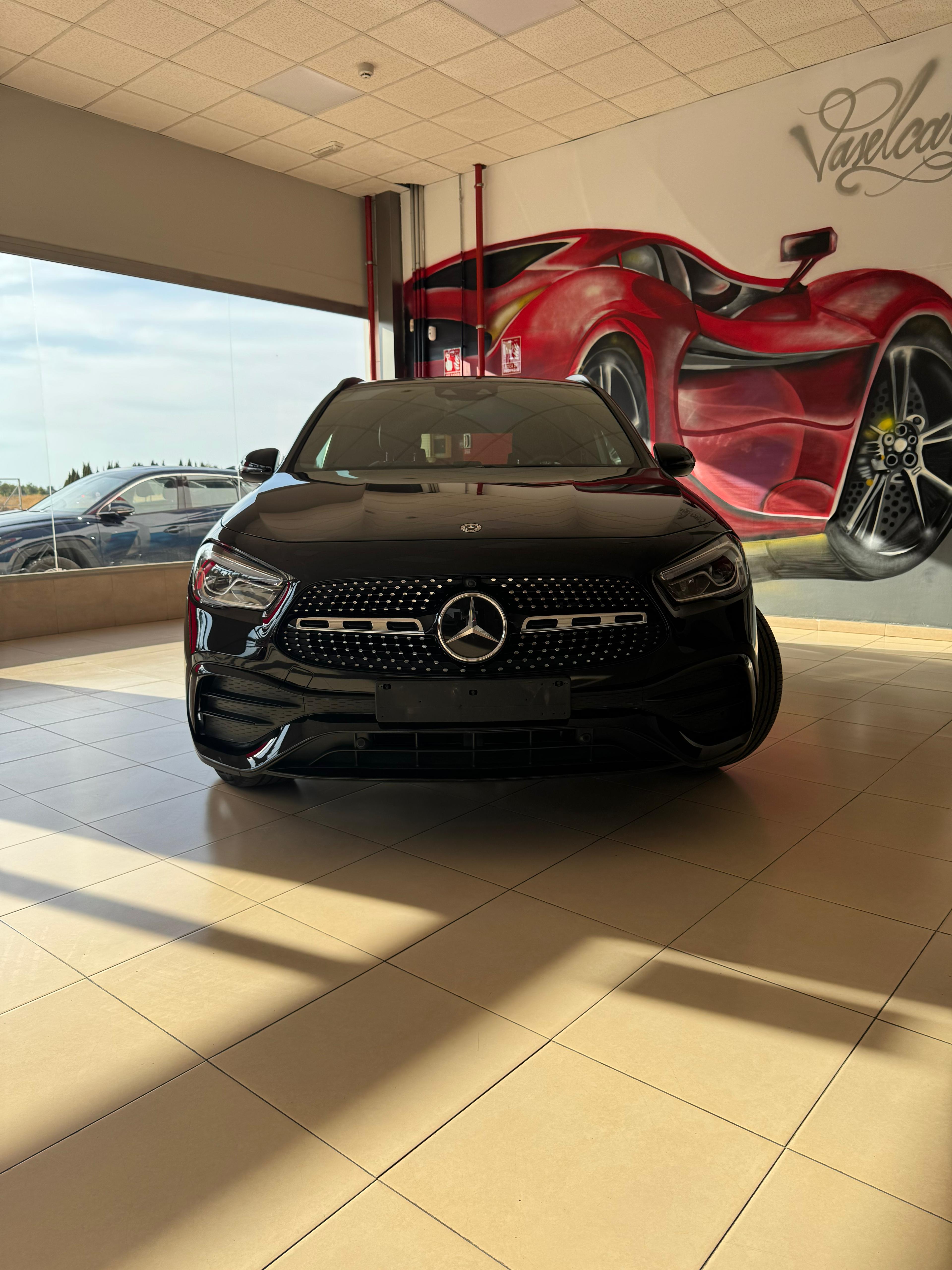 MERCEDES-BENZ GLA 250e AMG Line