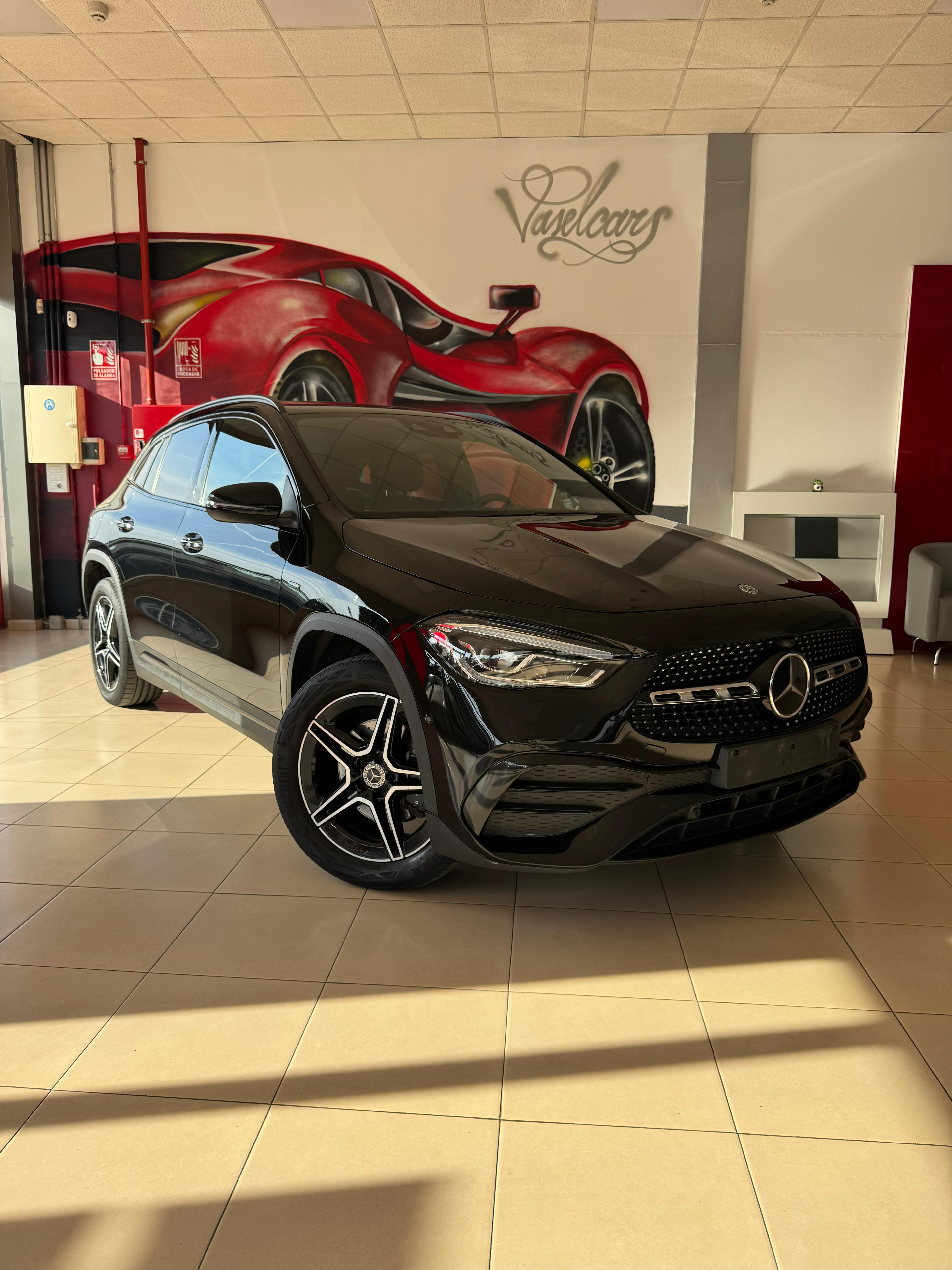 MERCEDES-BENZ GLA 250e AMG Line