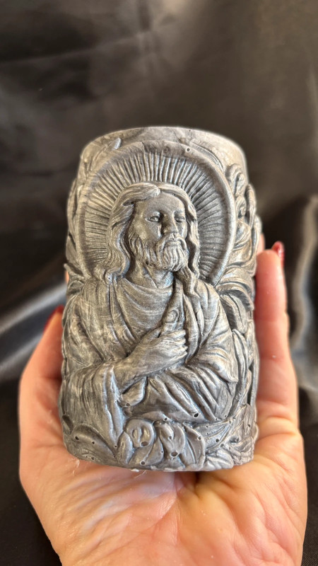 ✨ Christ en jesmonite – pièce artisanale