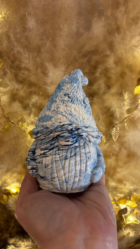🧊 Gnome d’hiver en jesmonite – Fait main