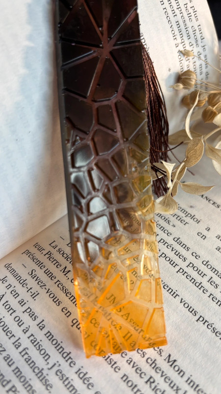 Marque-page en résine époxy – Fait main