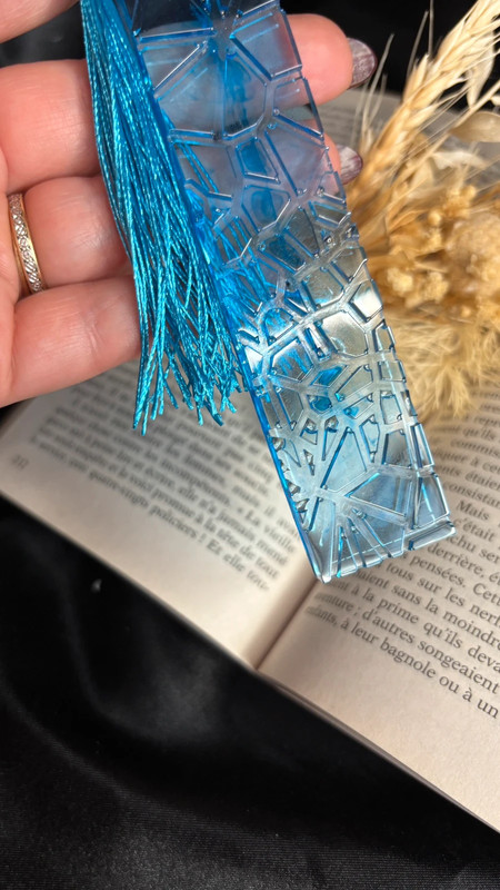 Marque-page en résine époxy – Fait main