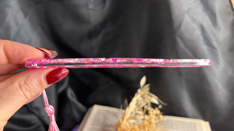 Marque-page en résine époxy – Fait main