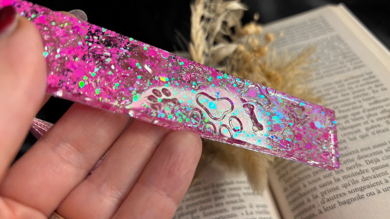 Marque-page en résine époxy – Fait main