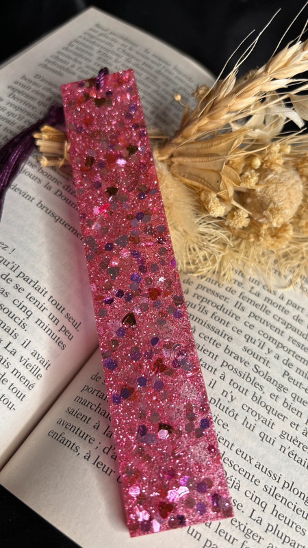 Marque-page en résine époxy – Fait main