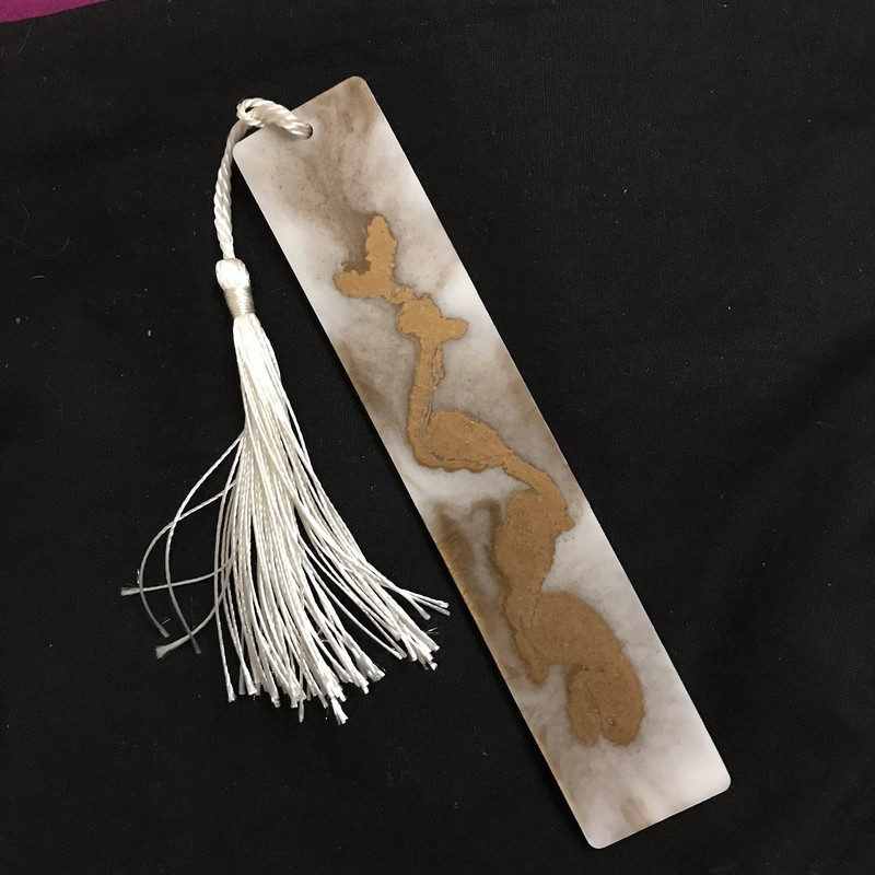 Marque-page en résine époxy – Fait main