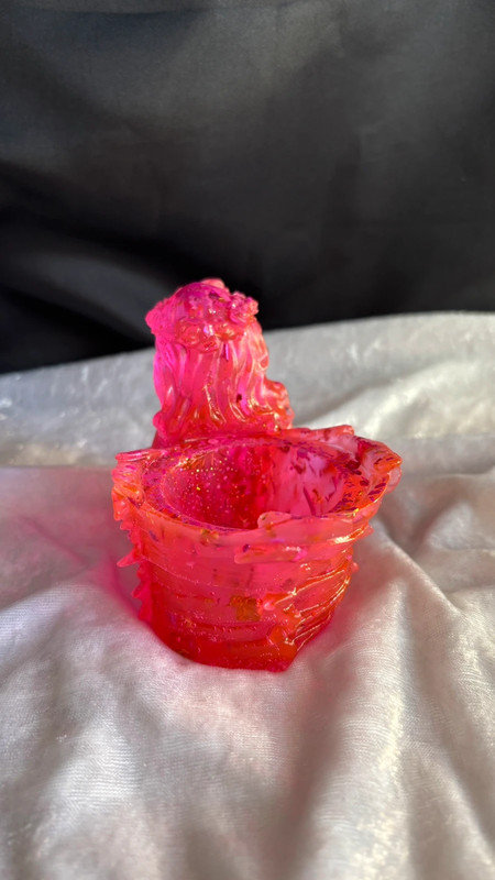 Petit pot fillette en résine époxy – Fait main