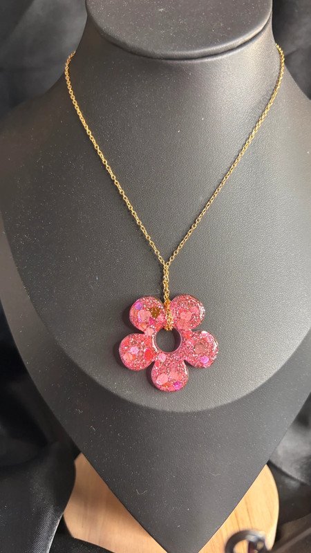 Ensemble collier & boucles d’oreilles en résine époxy – Fait main