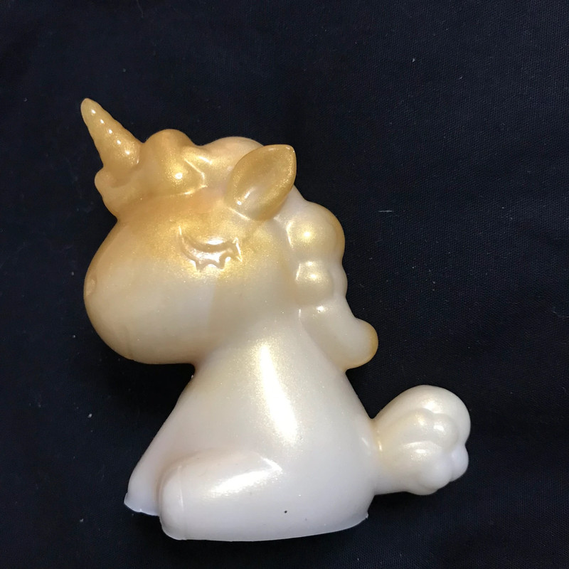 Licorne en résine époxy – Fait main