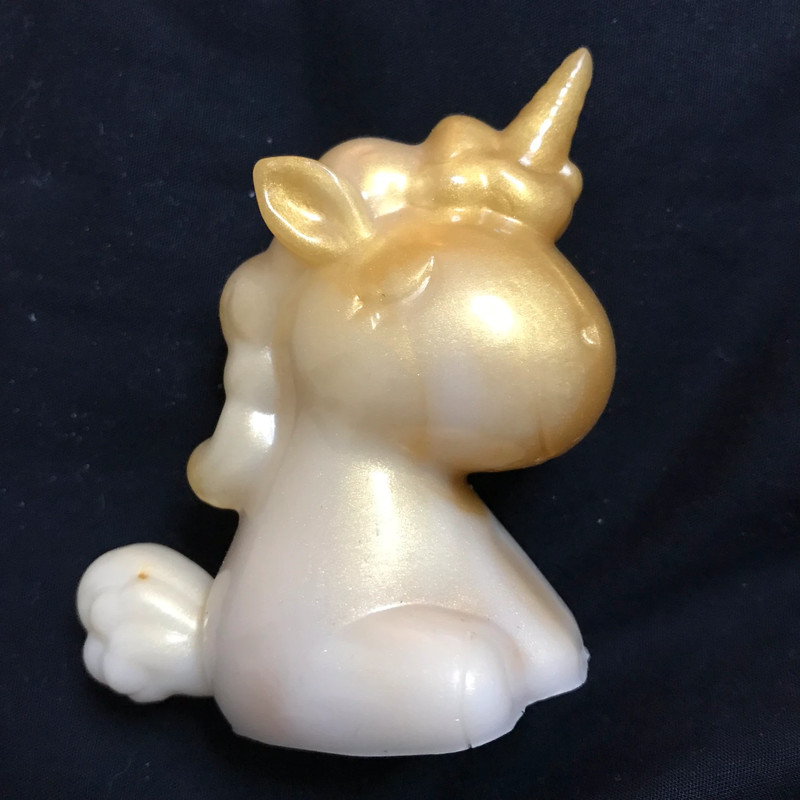 Licorne en résine époxy – Fait main
