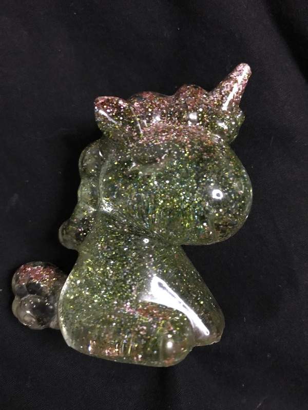 Licorne en résine époxy – Fait main