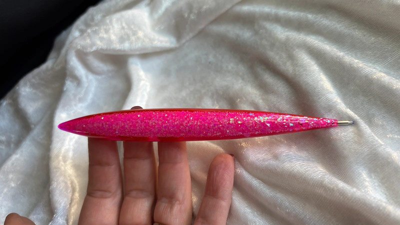 Stylo à bille bleu en résine époxy – Fait main