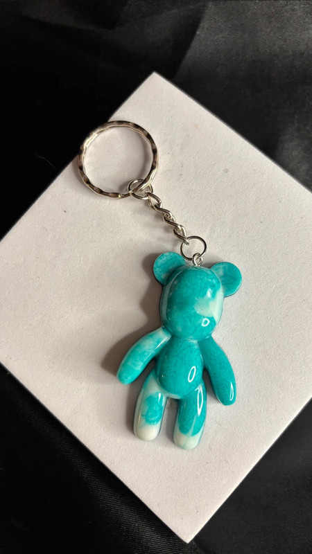 🧸 Ourson en Résine Époxy – Fait Main