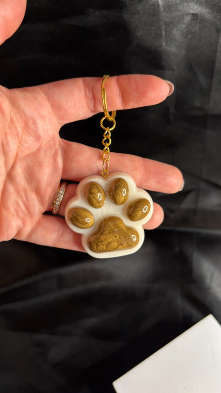 Porte-clé en Résine Époxy – Fait Main