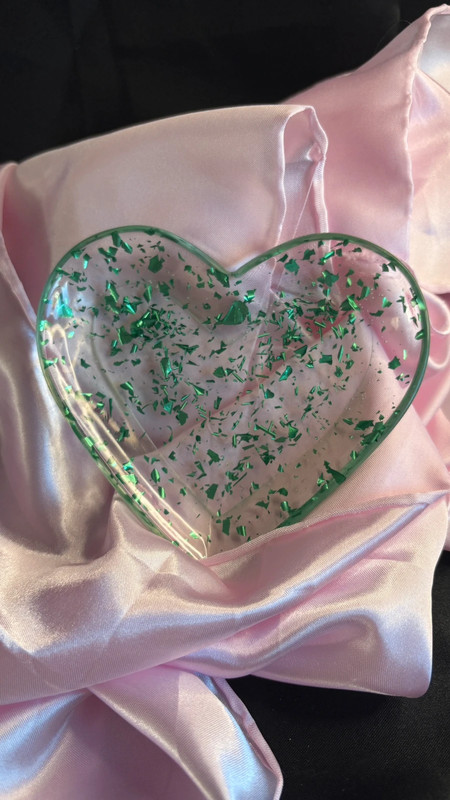💖 Vide-Poche Cœur en Résine Époxy – Fait Main