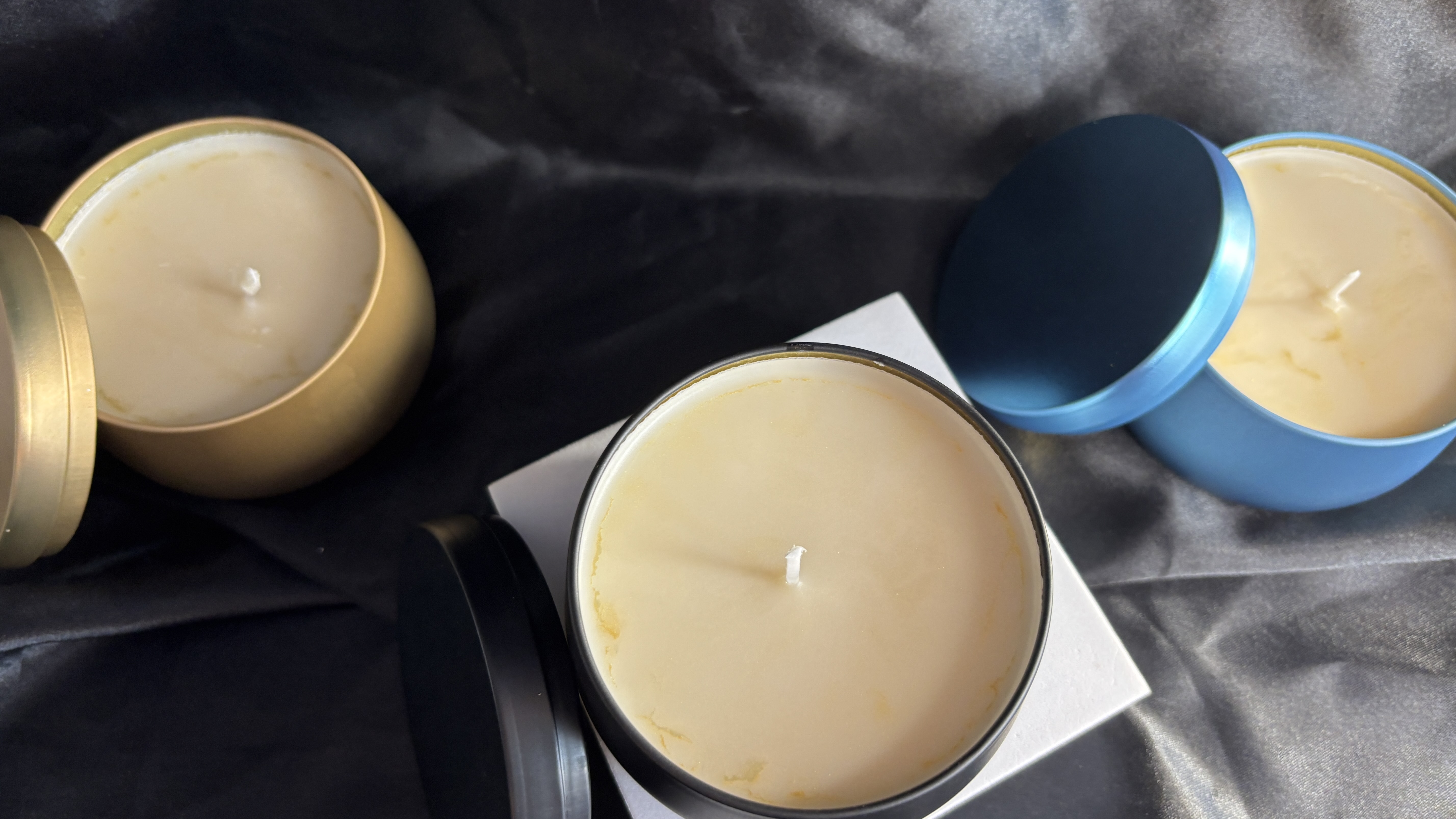  ✨ Bougie Citron en Boîte Métal – Cire Poudre Mika Or