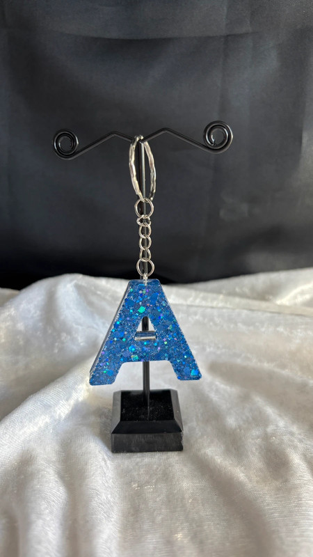Porte-Clés Lettre de A à L en résine époxy – Fait main