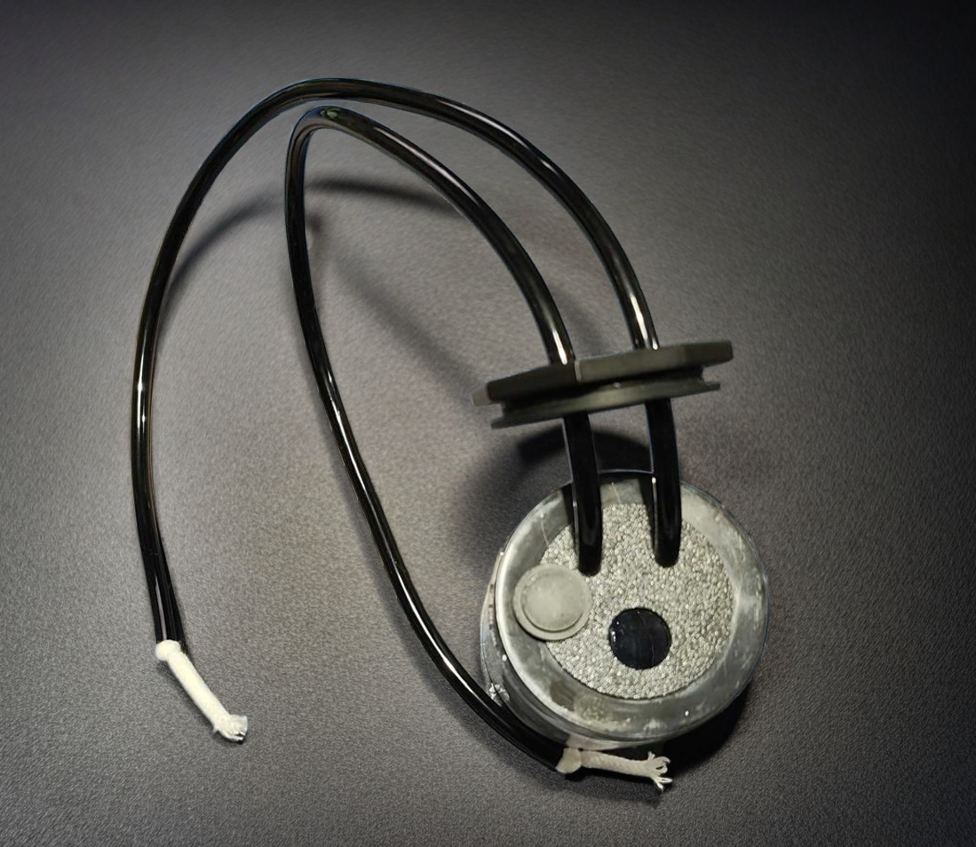 Water Reservoir: 250 ml (8 oz)