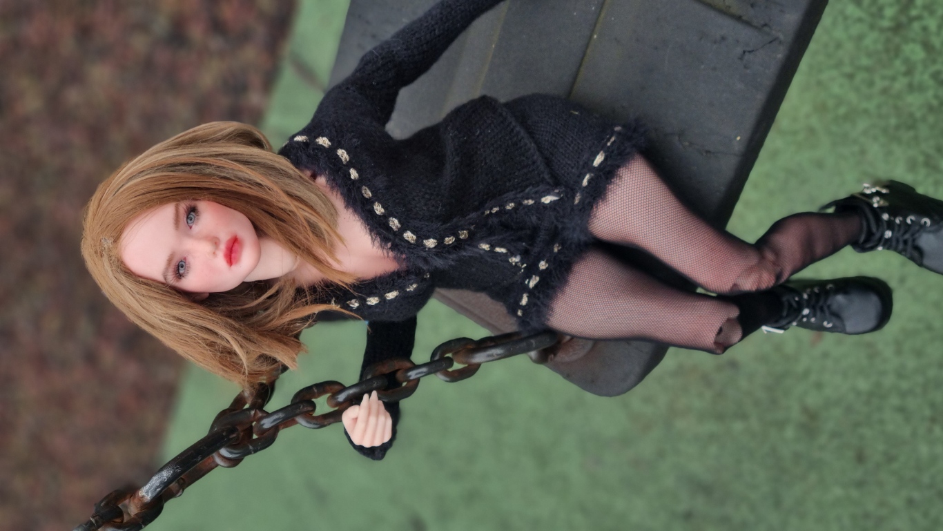 Medium-Length Straight Ash Brown Wig – Alpaca Fiber for Felice Dolls (Choose 35cm or 45cm)