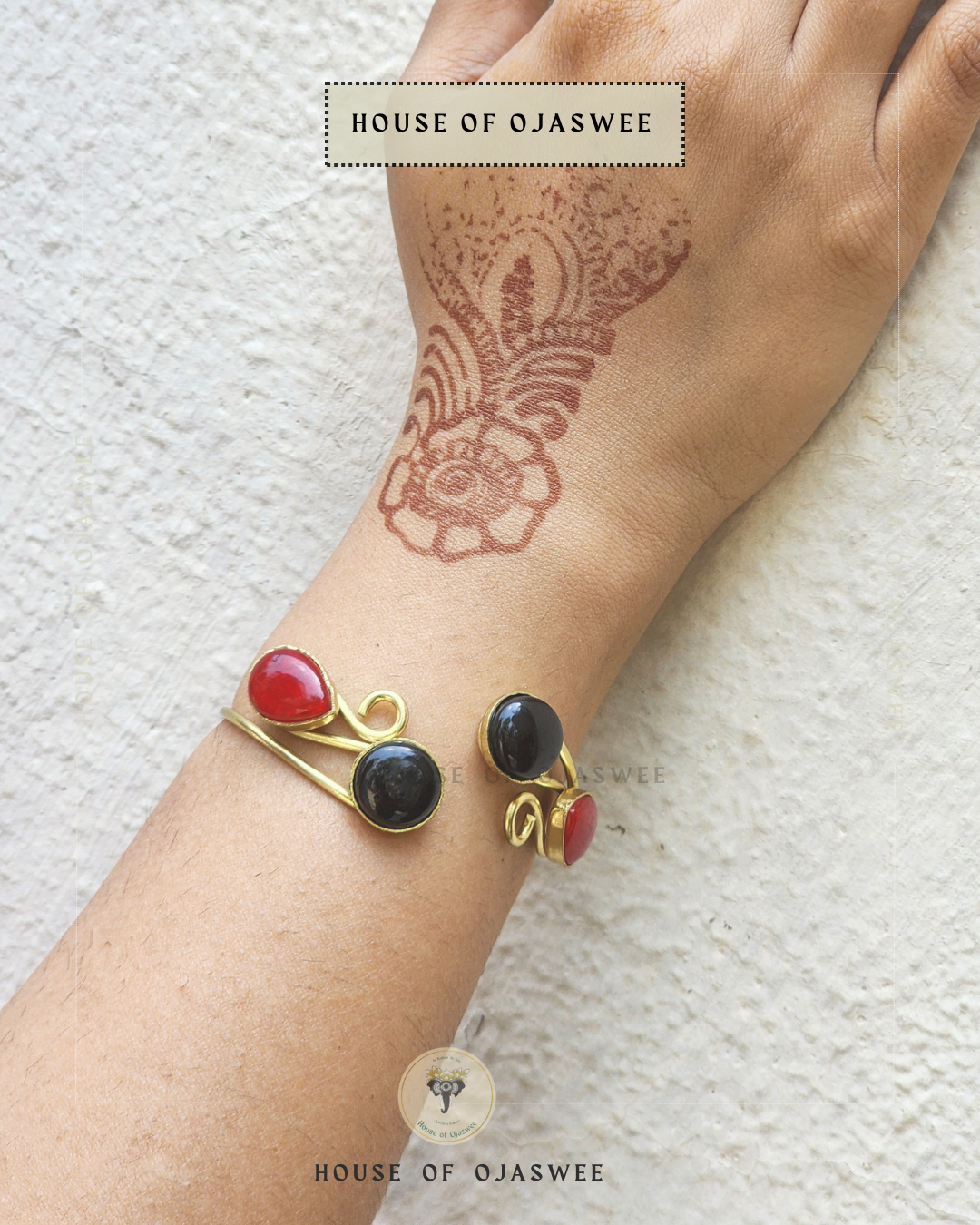 Matte Bracelet - Red & Black drops