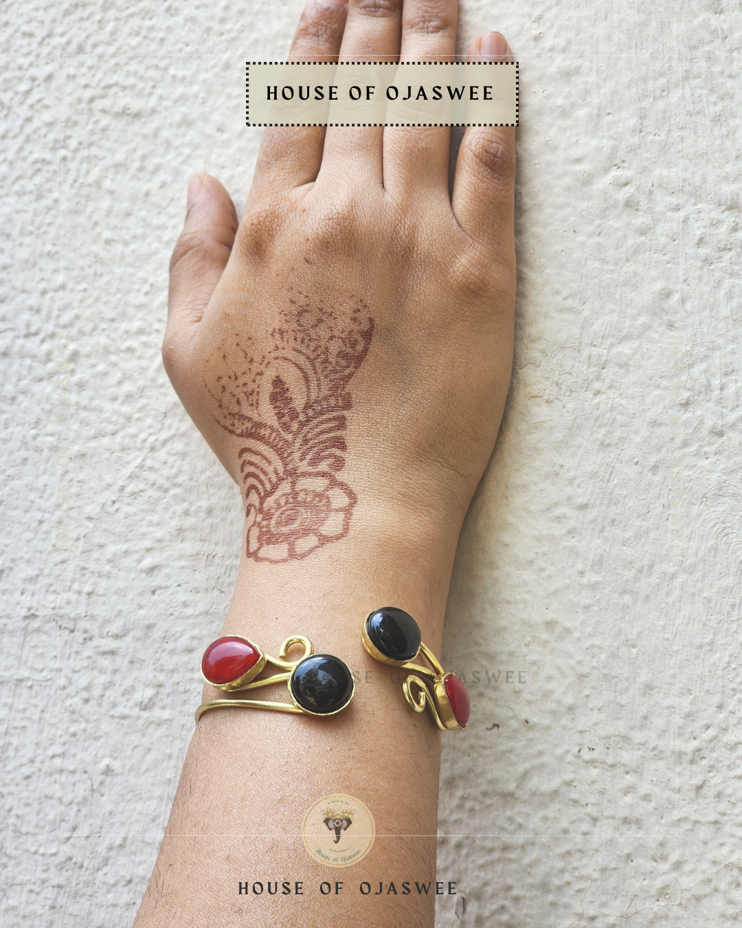 Matte Bracelet - Red & Black drops