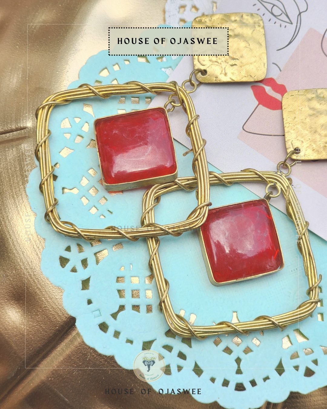 Matte Earrings - Diamond shape (Red)