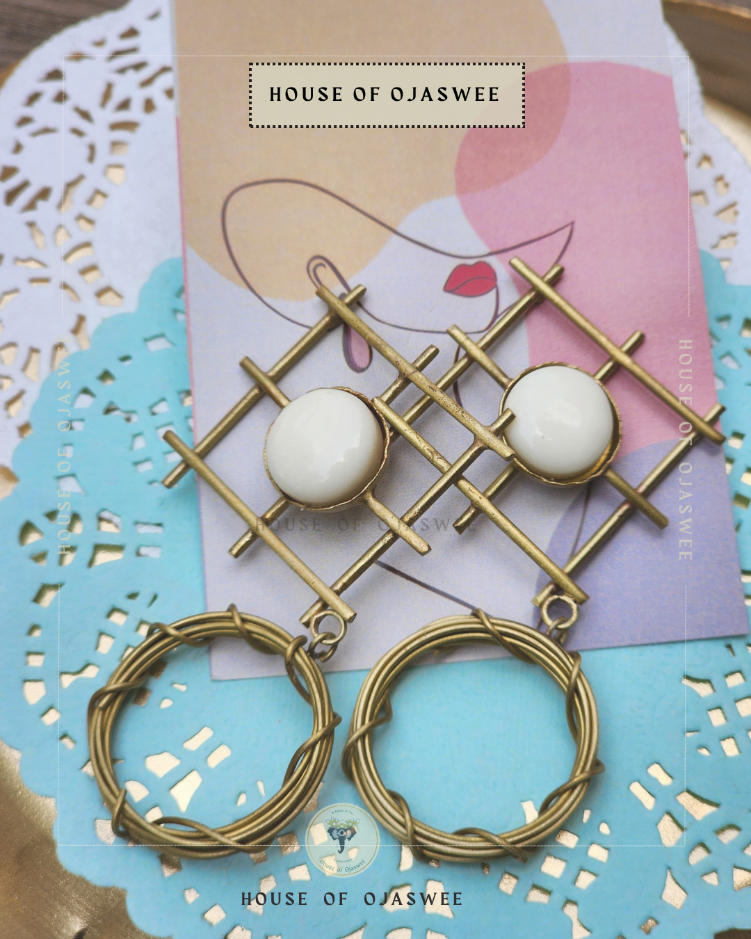 Matte Earrings - Diamond shape (White)