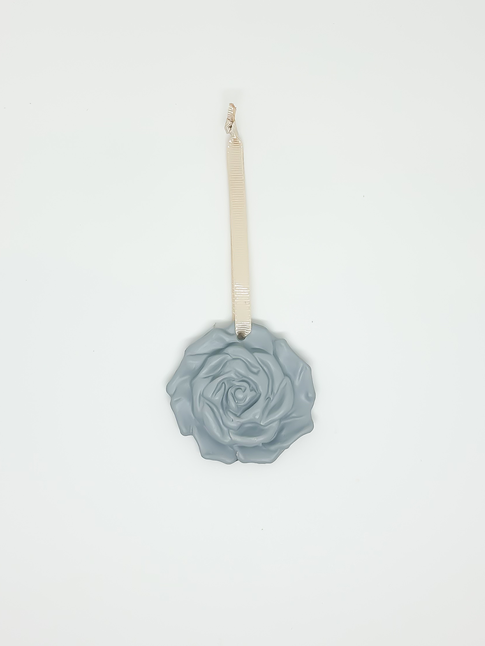 Pingente Aromático Flor de Cerâmica - Cinza Azulado