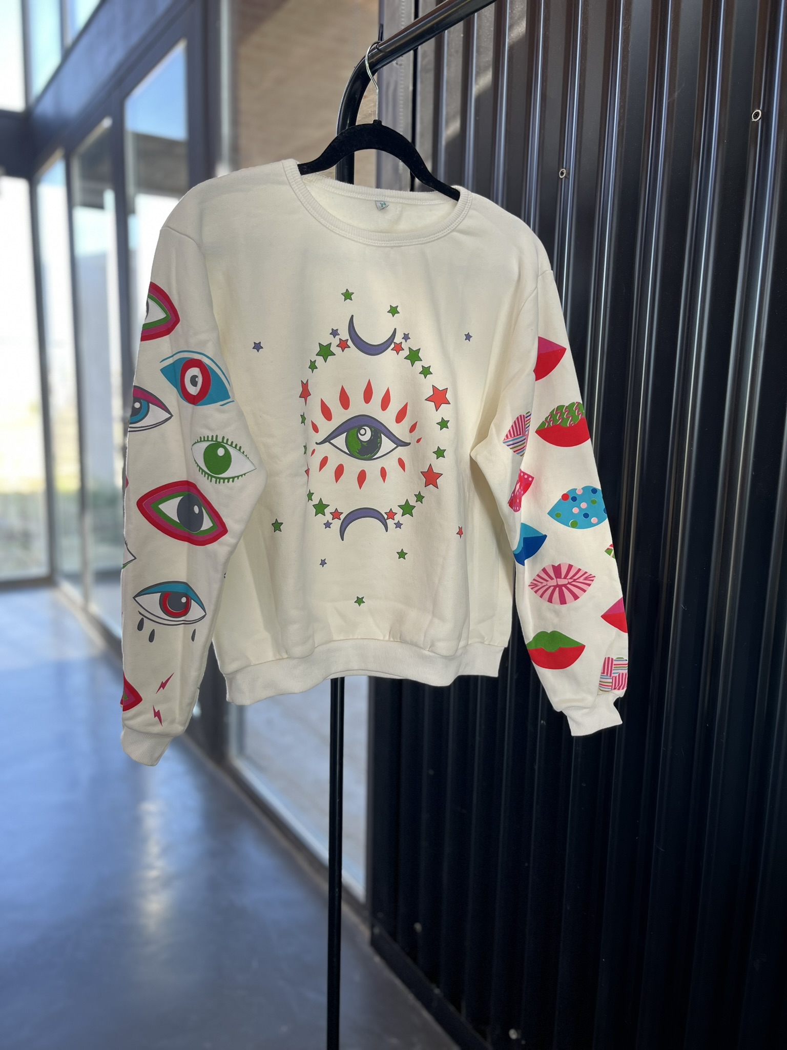 Buzo de diseño artístico