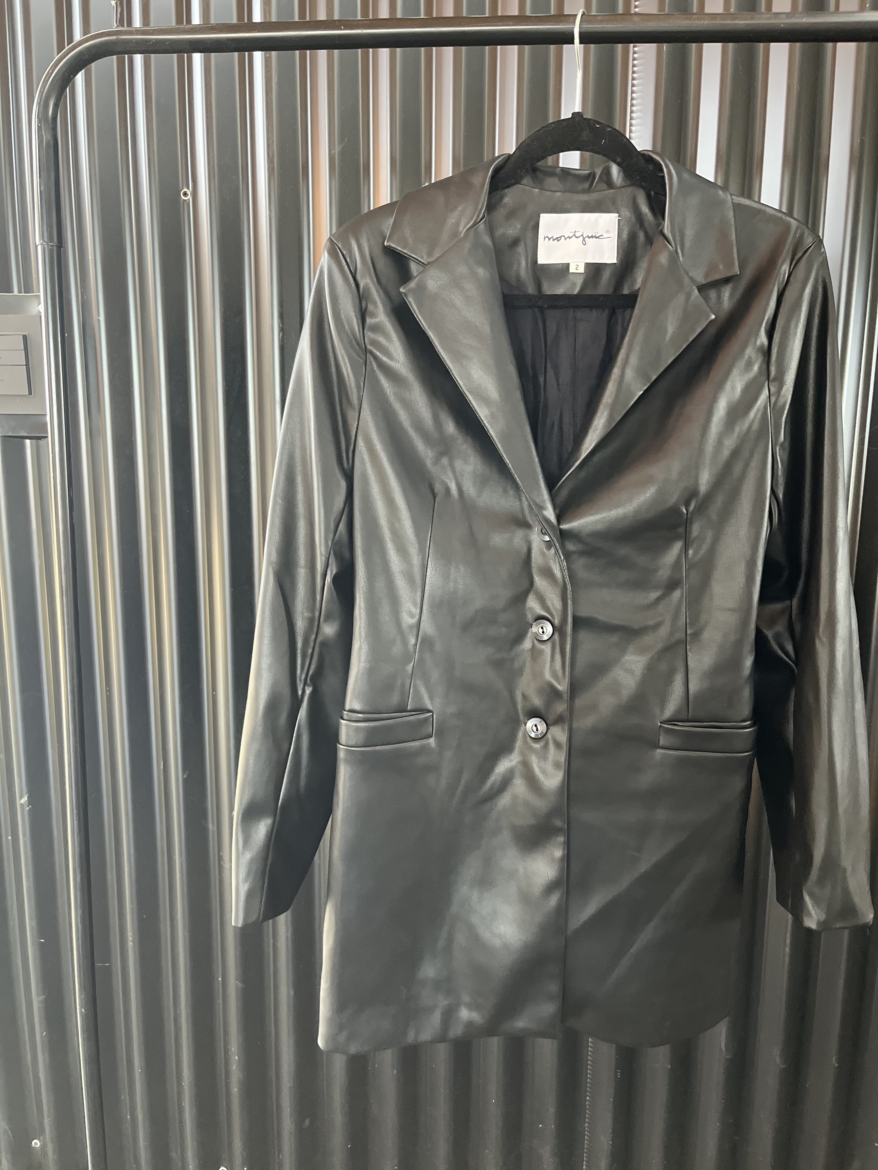 Blazer de cuero sintético
