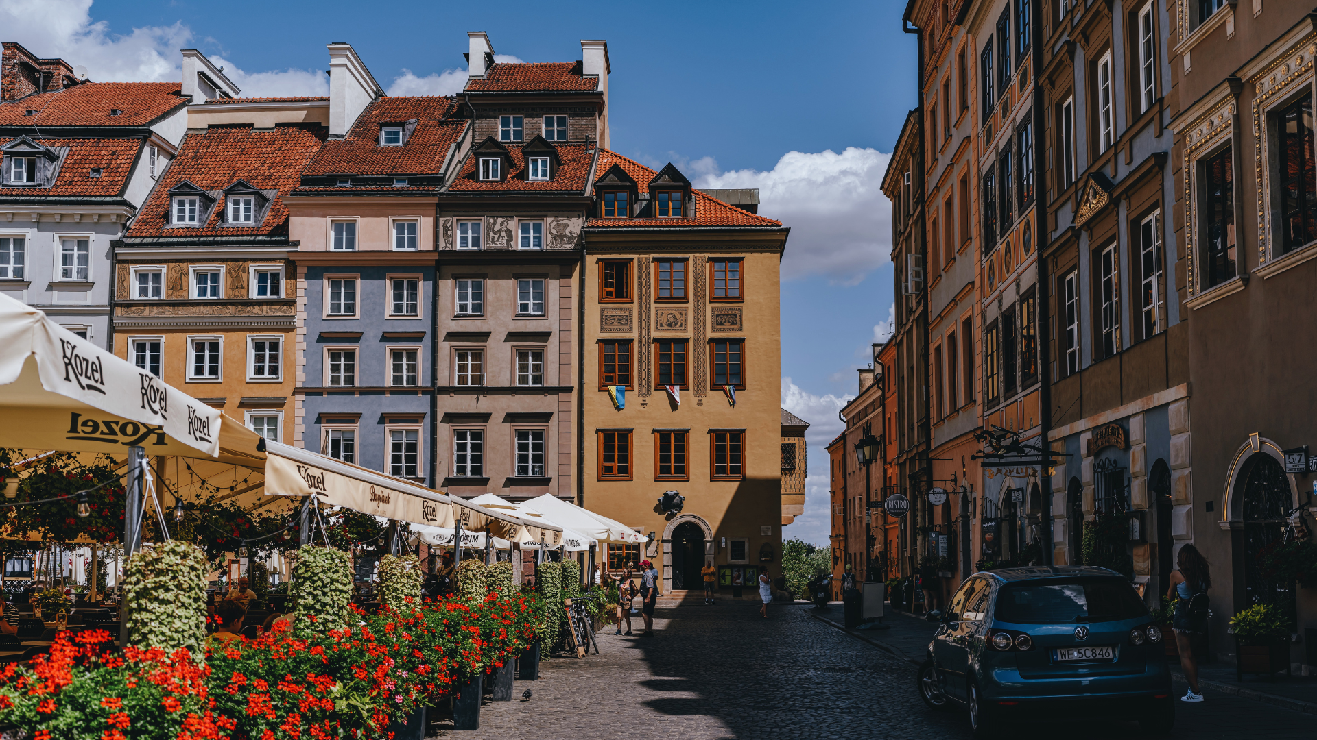 Warsaw: Love Stories & Romance Private Guided Walking Tour