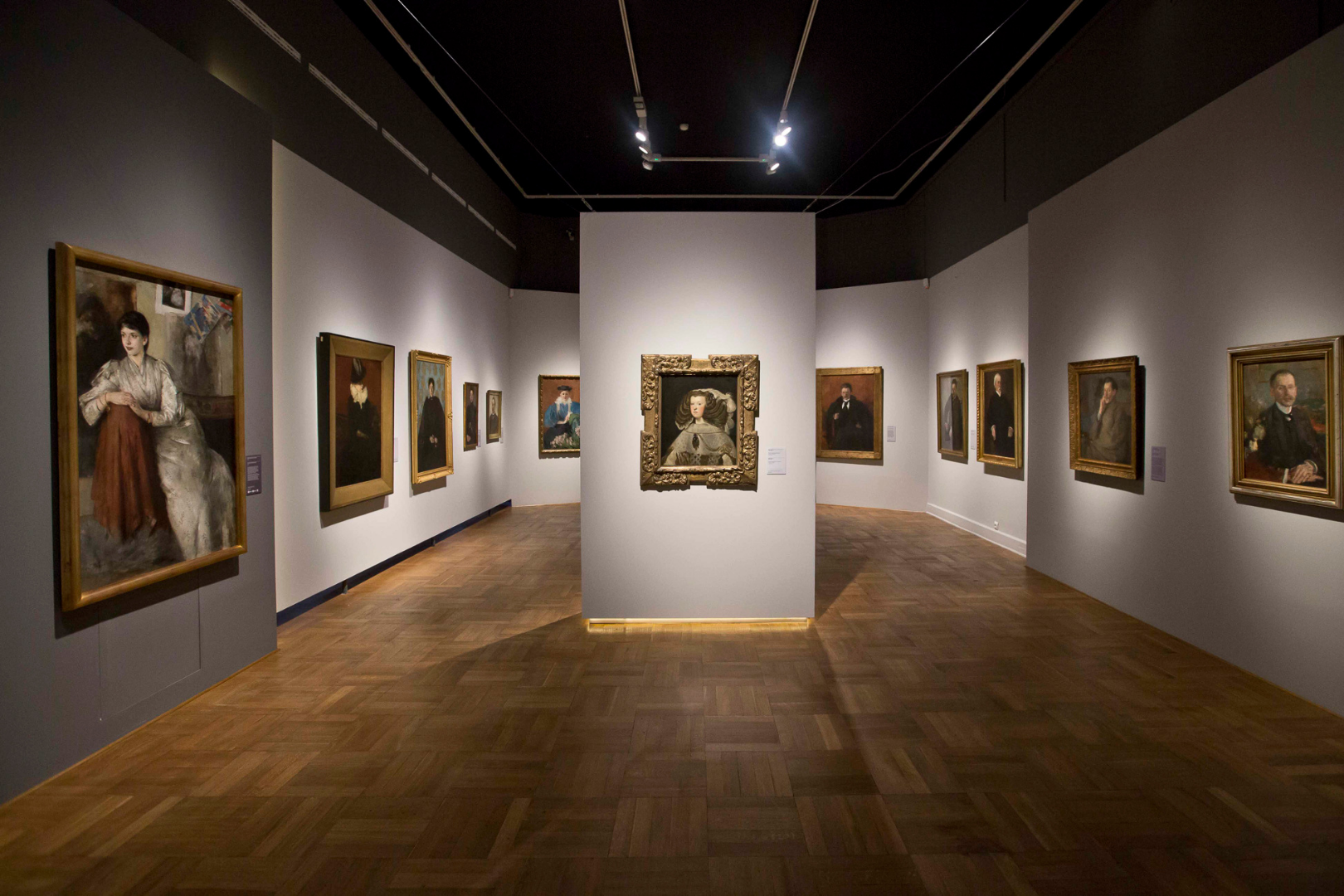 Warsaw: National Museum Private Guided Tour & Tickets