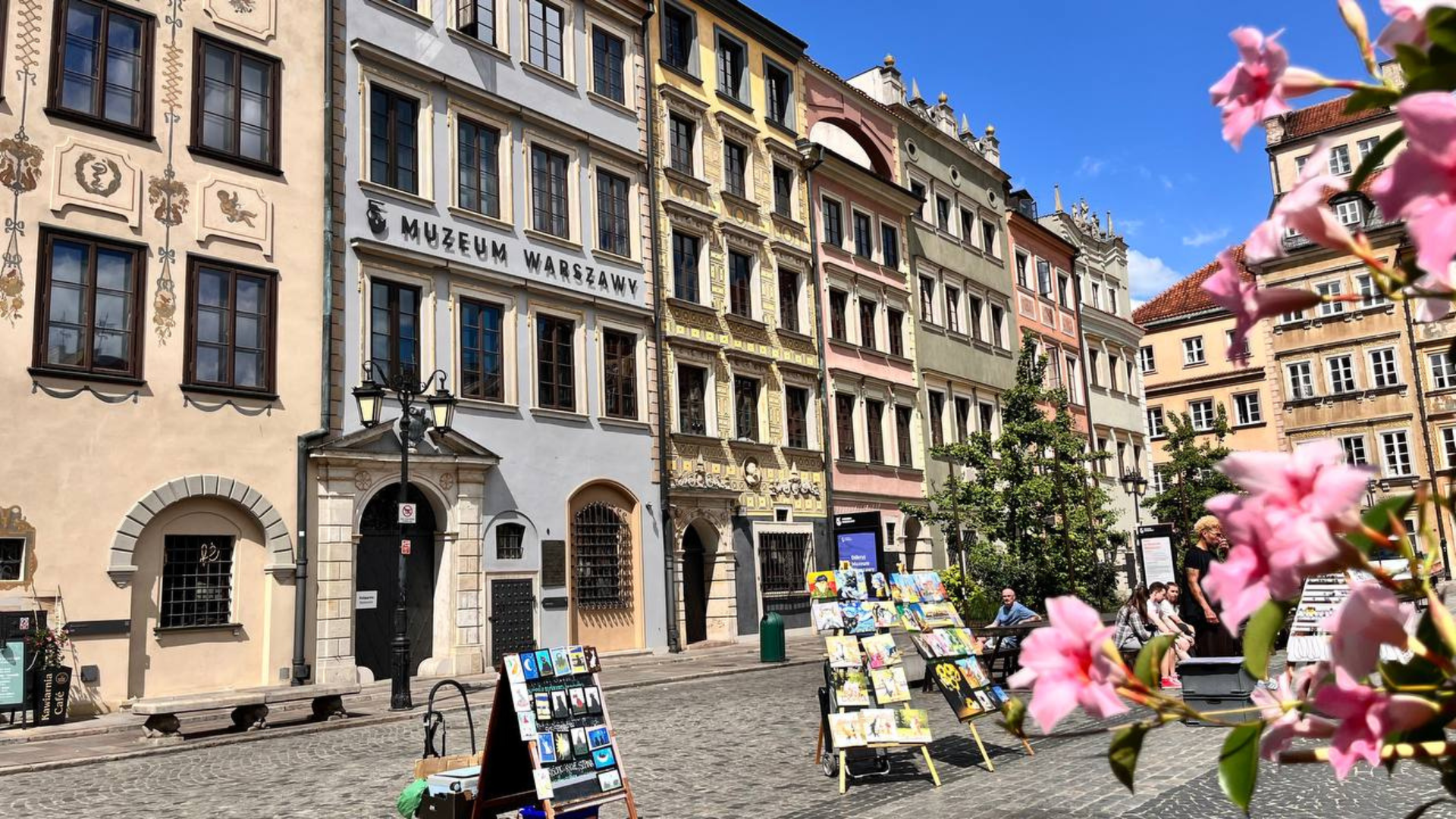 Warsaw: Love Stories & Romance Private Guided Walking Tour